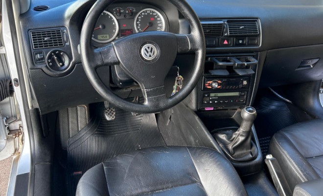 VW - VolksWagen Golf 1.6 Mi Total Flex 8V 4p 2008 Flex-13