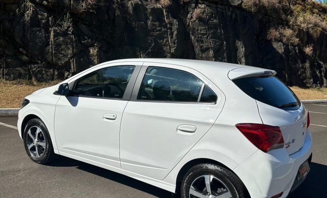 GM - Chevrolet ONIX HATCH LTZ 1.4 8V FlexPower 5p Aut. 2018 Flex-14