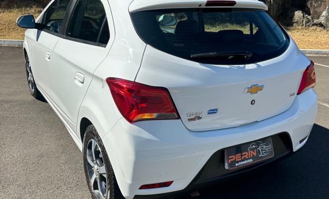 GM - Chevrolet ONIX HATCH LTZ 1.4 8V FlexPower 5p Aut. 2018 Flex-8