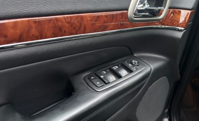 Jeep Grand Cherokee Limited 3.6 4x4 V6 Aut. 2012 Gasolina-8