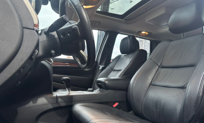 Jeep Grand Cherokee Limited 3.6 4x4 V6 Aut. 2012 Gasolina-6