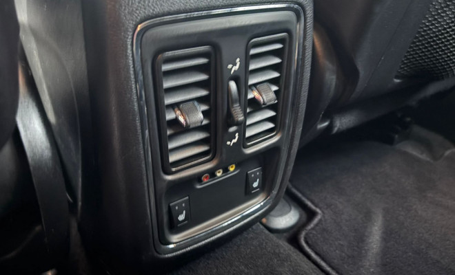 Jeep Grand Cherokee Limited 3.6 4x4 V6 Aut. 2012 Gasolina-9