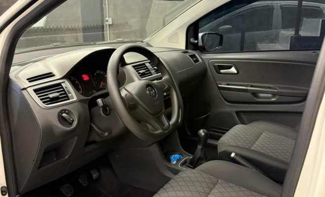 VolksWagen Fox Trendline 1.0 2016-3