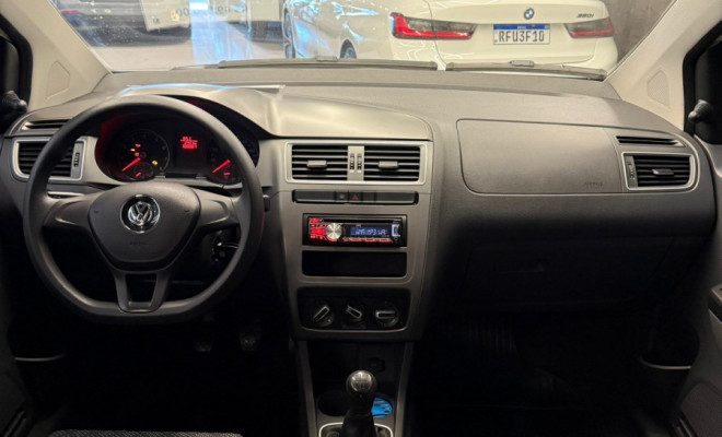 VolksWagen Fox Trendline 1.0 2016-4