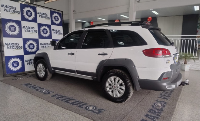 Fiat Palio Weekend Adventure LOCKER 1.8 Flex 2014 Flex-4