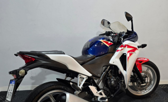 HONDA CBR 250R 2012 Gasolina-1
