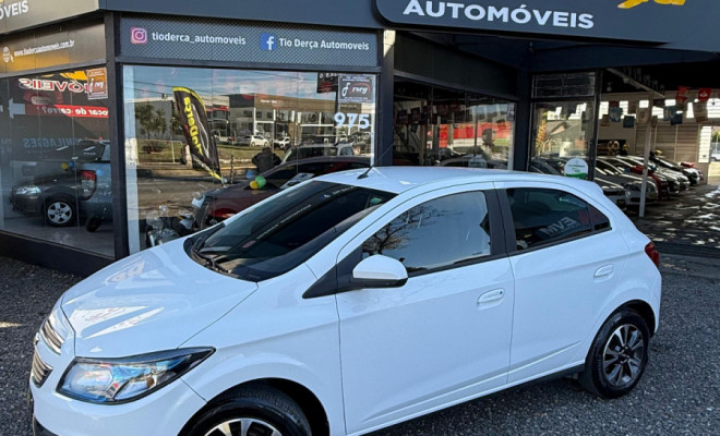GM - Chevrolet ONIX HATCH LTZ 1.4 8V FlexPower 5p Mec. 2016 Flex-6