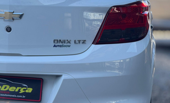 GM - Chevrolet ONIX HATCH LTZ 1.4 8V FlexPower 5p Mec. 2016 Flex-8