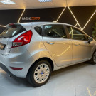 Ford Fiesta 1.5  Mec. 5p 2015 Flex  ÓTIMO PARA DIA A DIA-2