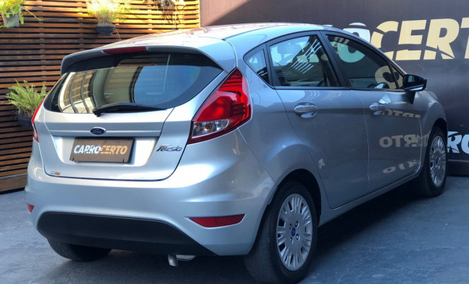 Ford Fiesta 1.5  Mec. 2015 Flex   ÓTIMO CUSTO BENEFICIO-2