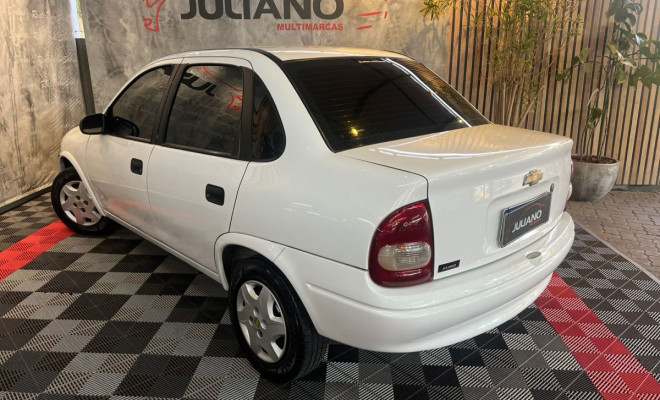GM - Chevrolet Classic Life/LS 1.0 VHC FlexP. 4p 2010 Flex-2