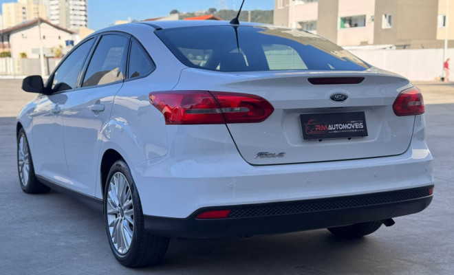 Ford Focus 2.0 16V/SE/SE Plus Flex 5p Aut. 2018 Flex-4