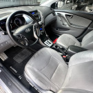 Hyundai Elantra GLS 1.8 16V Aut. 2012 Gasolina-4