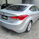 Hyundai Elantra GLS 1.8 16V Aut. 2012 Gasolina-10