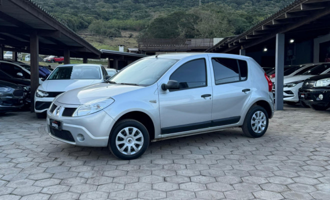 Renault SANDERO Expression Hi-Flex 1.0 16V 5p 2010 Flex