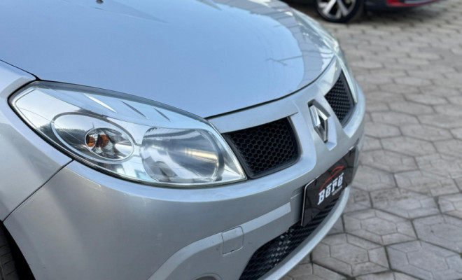 Renault SANDERO Expression Hi-Flex 1.0 16V 5p 2010 Flex-7