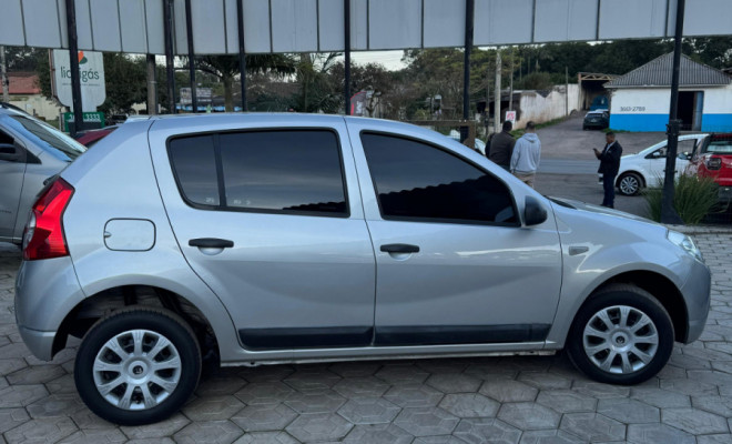 Renault SANDERO Expression Hi-Flex 1.0 16V 5p 2010 Flex-6