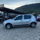 Renault SANDERO Expression Hi-Flex 1.0 16V 5p 2010 Flex-2