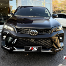Toyota Hilux SW4 SRX Plat. 4x4 2.8 TB Die. Aut. 2024 Diesel-0