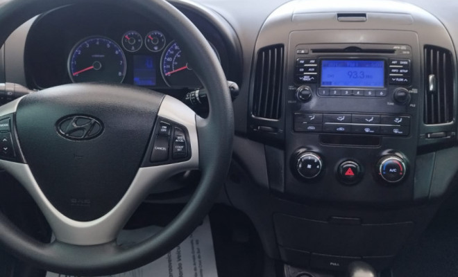 Hyundai i30 2.0 16V 145cv 5p Aut. 2011 Gasolina-3