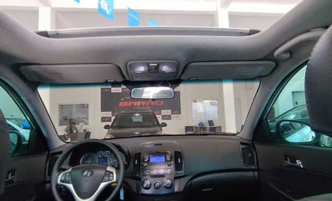 Hyundai i30 2.0 16V 145cv 5p Aut. 2011 Gasolina-4