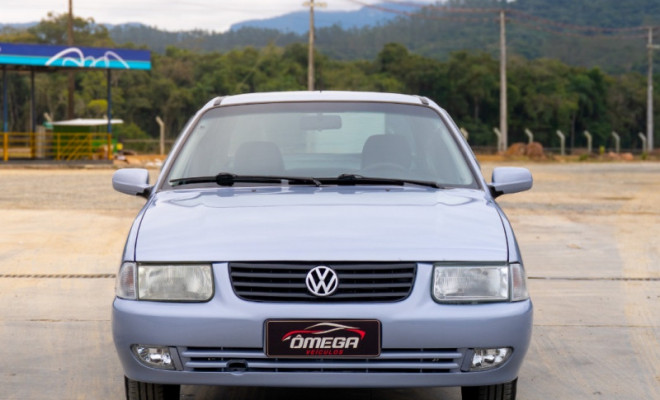 VW - VolksWagen Santana 2.0 Mi 2p e 4p 2001 Gasolina-0