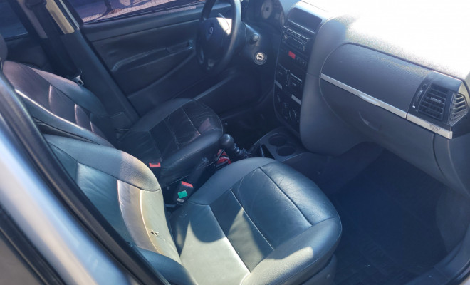 Fiat Idea ELX 1.4 mpi Fire Flex 8V 5p 2006 Flex-11
