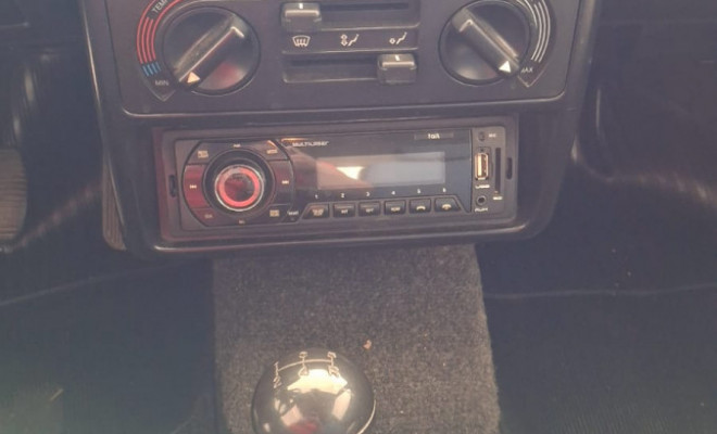 Fiat UNO Furgão 1.0 Fire Flex 8V 3p 2016 Flex-9