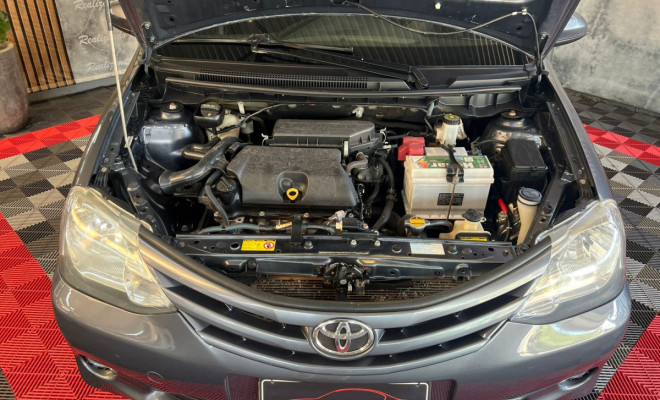 Toyota ETIOS X 1.3 Flex 16V 5p Mec. 2013 Flex-8