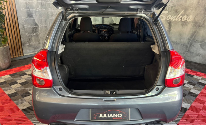 Toyota ETIOS X 1.3 Flex 16V 5p Mec. 2013 Flex-10