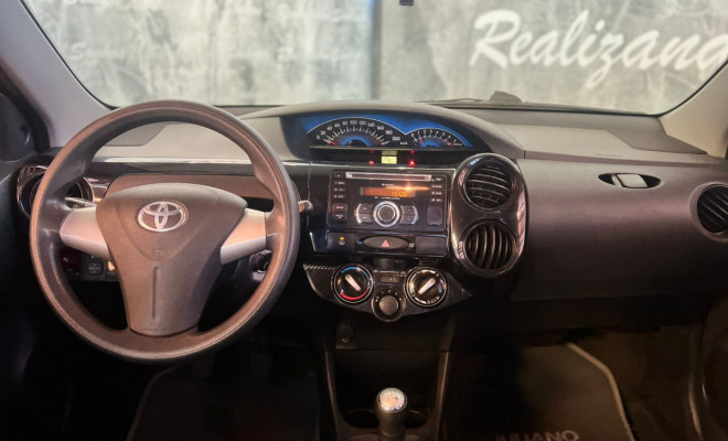 Toyota ETIOS X 1.3 Flex 16V 5p Mec. 2013 Flex-3