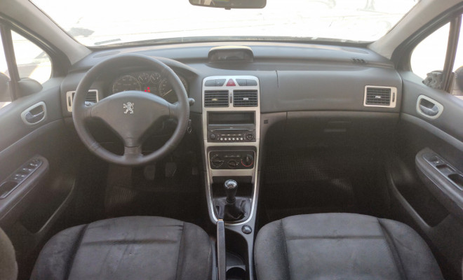 Peugeot 307 Sed. Presence 1.6 Flex 16V 4p 2009 Flex-8