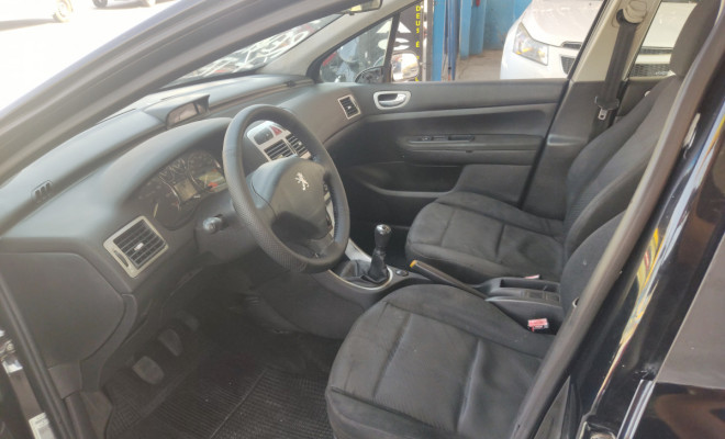 Peugeot 307 Sed. Presence 1.6 Flex 16V 4p 2009 Flex-12