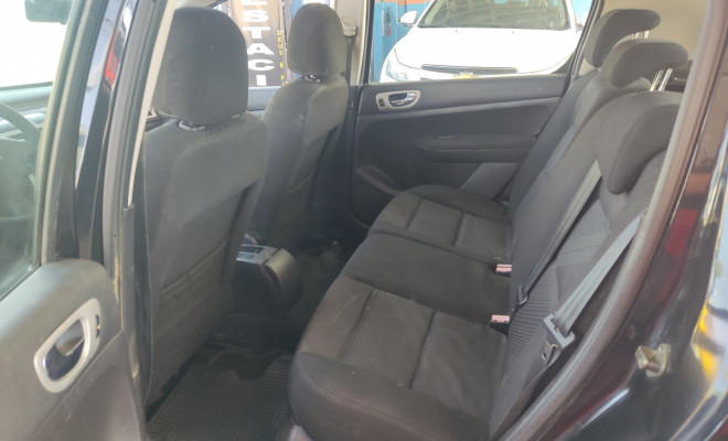 Peugeot 307 Sed. Presence 1.6 Flex 16V 4p 2009 Flex-14