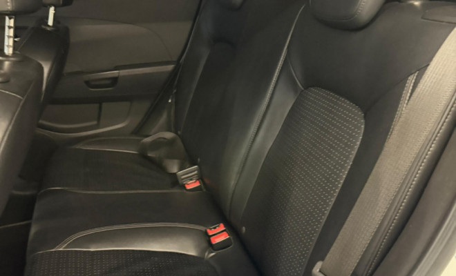 GM - Chevrolet SONIC HB LTZ 1.6 16V 5p Aut. 2012 Flex-13