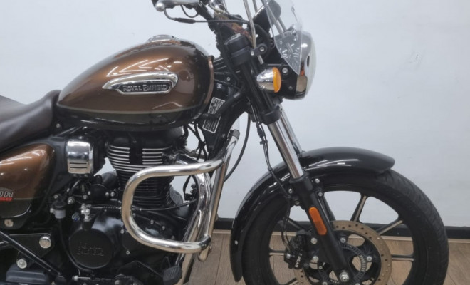 Royal Enfield Meteor Supernova 350cc ABS 2023 Gasolina-10
