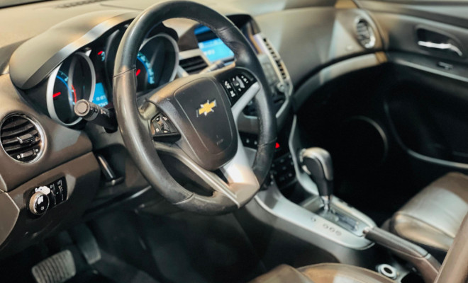 GM - Chevrolet CRUZE LT 1.8 16V FlexPower 4p Aut. 2012 Flex-5
