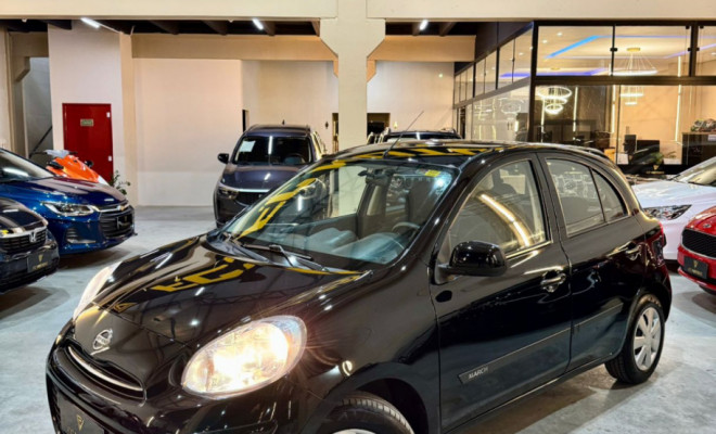 Nissan MARCH S 1.0 16V Flex Fuel 5p 2013 Flex