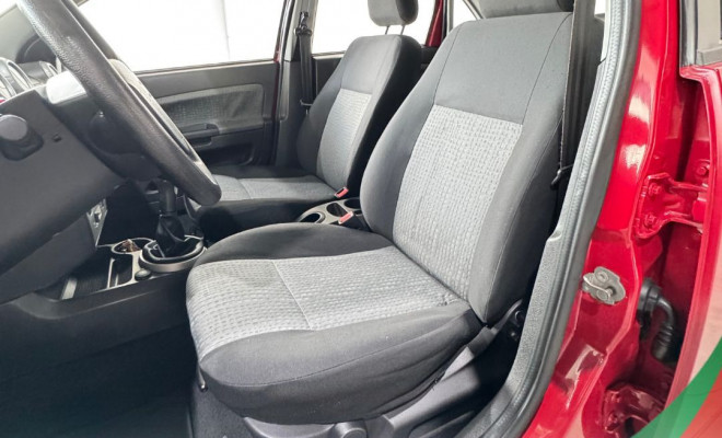 Ford Fiesta Sed. 1.6 8V Flex 4p 2013 Flex-6