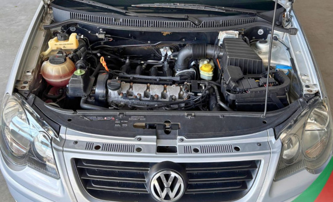 VW - VolksWagen Polo Sed. COMFORT. 1.6 Mi Tot. Flex 8v 2009 Flex-2