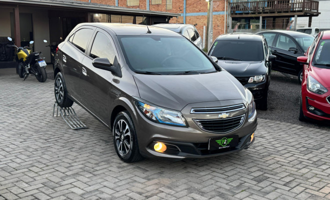 GM - Chevrolet ONIX HATCH LTZ 1.4 8V FlexPower 5p Aut. 2014 Flex-1