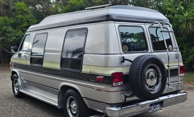 GM - Chevrolet CHEVY VAN 20 AERO - 1987 Gasolina-2