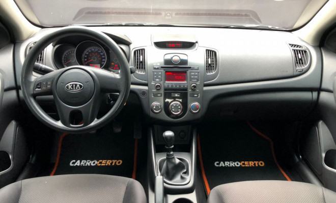 Kia Motors Cerato 1.6 Mec. 2011 Gasolina  Corre que este não fica MUITO TEMPO-4