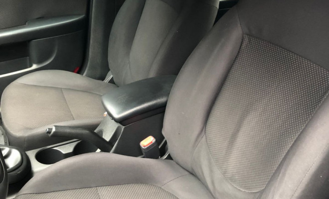 Kia Motors Cerato 1.6 Mec. 2011 Gasolina  Corre que este não fica MUITO TEMPO-6