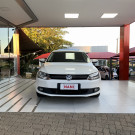 VW - VolksWagen JETTA Comfortline 2.0 T.Flex 8V 4p Tipt. 2013 Flex-0