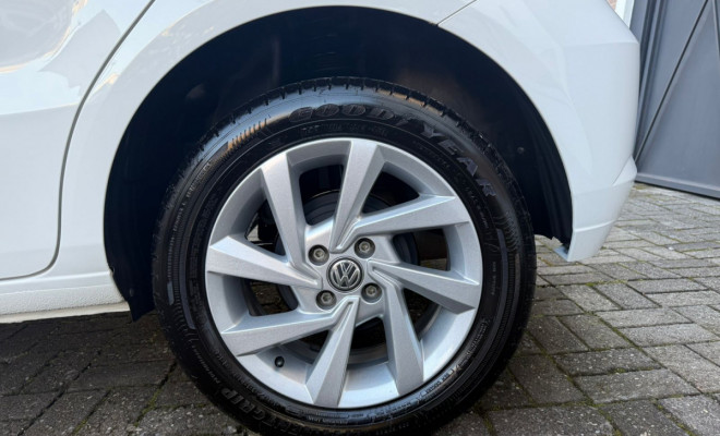 VW - VolksWagen Gol 1.0 Flex 12V 5p 2023 Flex-8