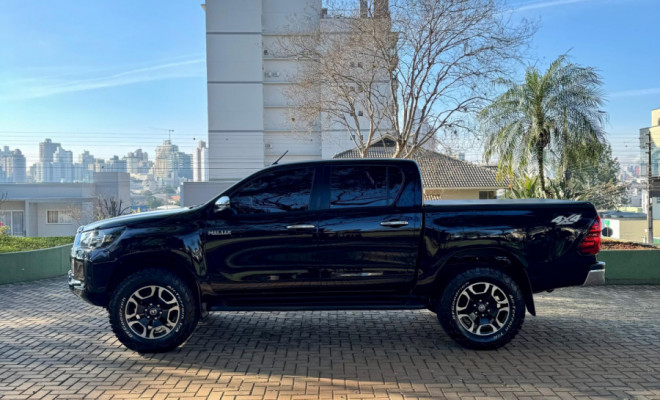 Toyota Hilux CD SRV 4x4 2.8 TDI Diesel Aut. 2021 Diesel-16