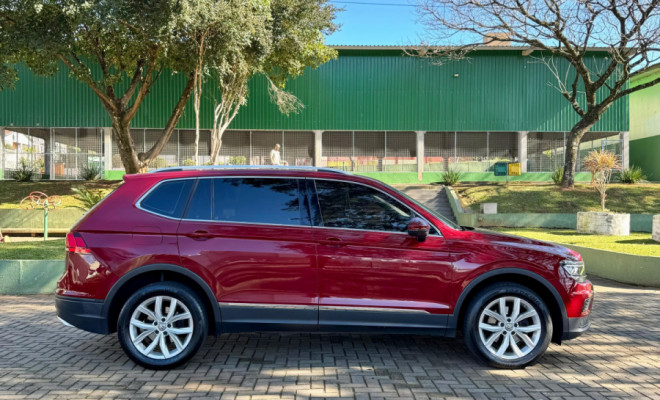 VW - VolksWagen TIGUAN Allspac Comf 250 TSI 1.4 Flex 2018 Flex-10