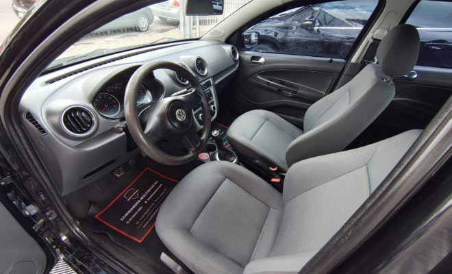 VW - VolksWagen Gol (novo) 1.6 Mi Total Flex 8V 4p 2010 Flex-4