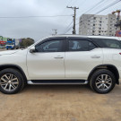 Toyota Hilux SW4 SRX 4x4 2.8 TDI 16V Dies. Aut. 2020 Diesel-3